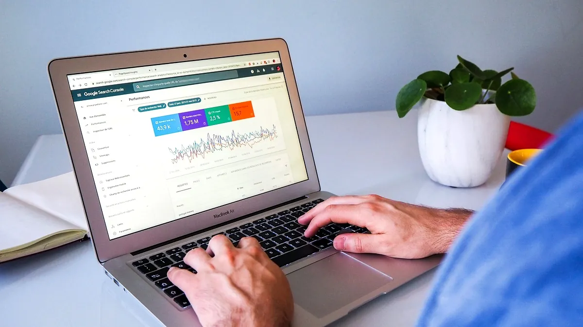 Guest posting service _ SEO performance tracking in Google Search Console for guest posting campaign results
